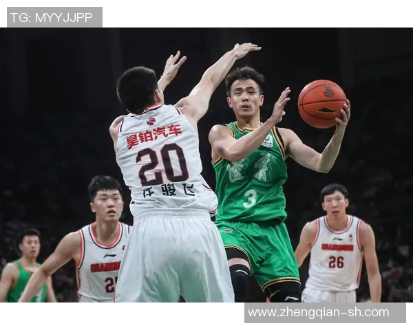 8月15日辽宁队与广东队激战正酣谁将赢得这场篮球巅峰对决