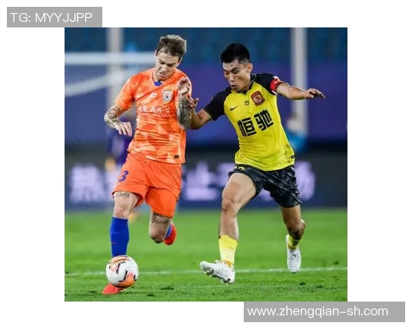 上港与首尔激战正酣红牌风波引发双方争议与热议